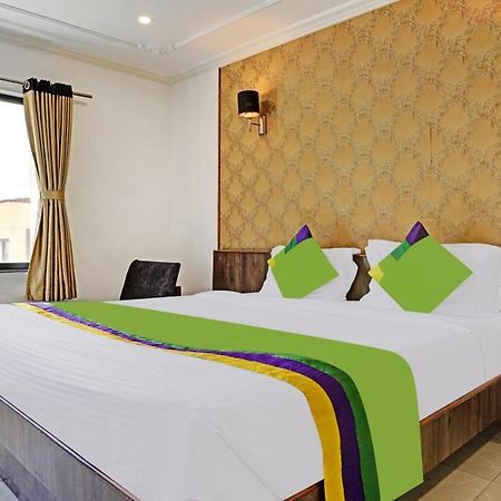 Treebo Varsha Palace Aurangabad  Luaran gambar
