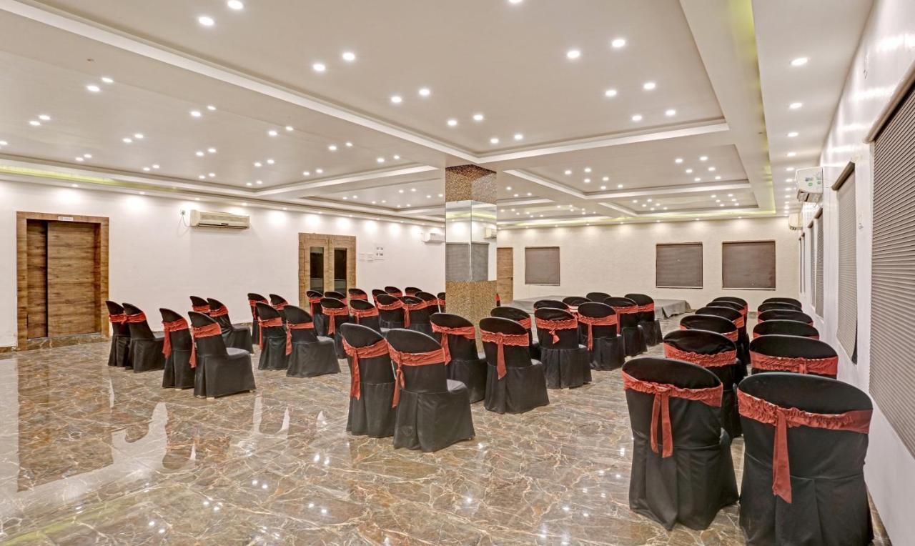 Treebo Varsha Palace Aurangabad  Luaran gambar
