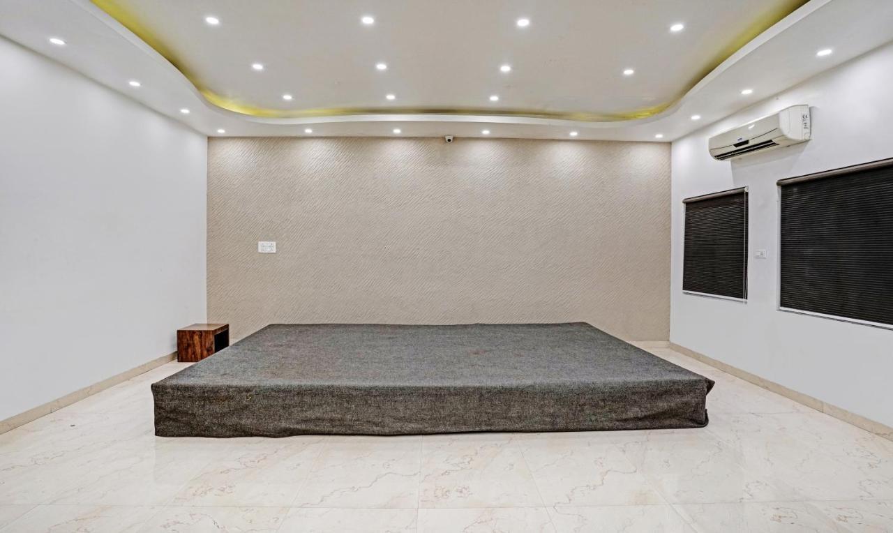 Treebo Varsha Palace Aurangabad  Luaran gambar