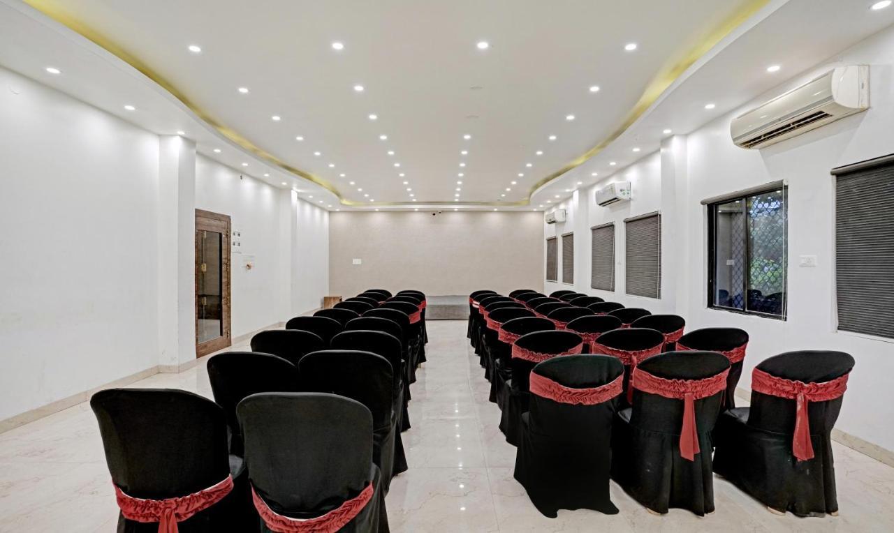 Treebo Varsha Palace Aurangabad  Luaran gambar